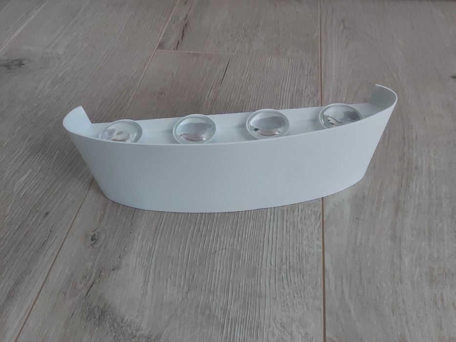 споты новые на стену