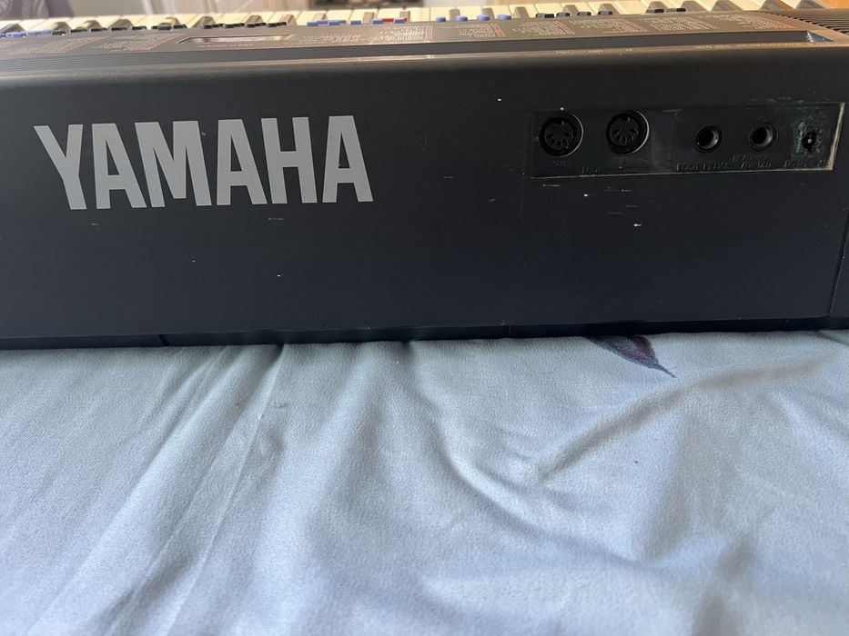 Vânzare Yamaha PSR-600 (An 1992) – Stare de funcționare / Ideală începători și studiu acasă