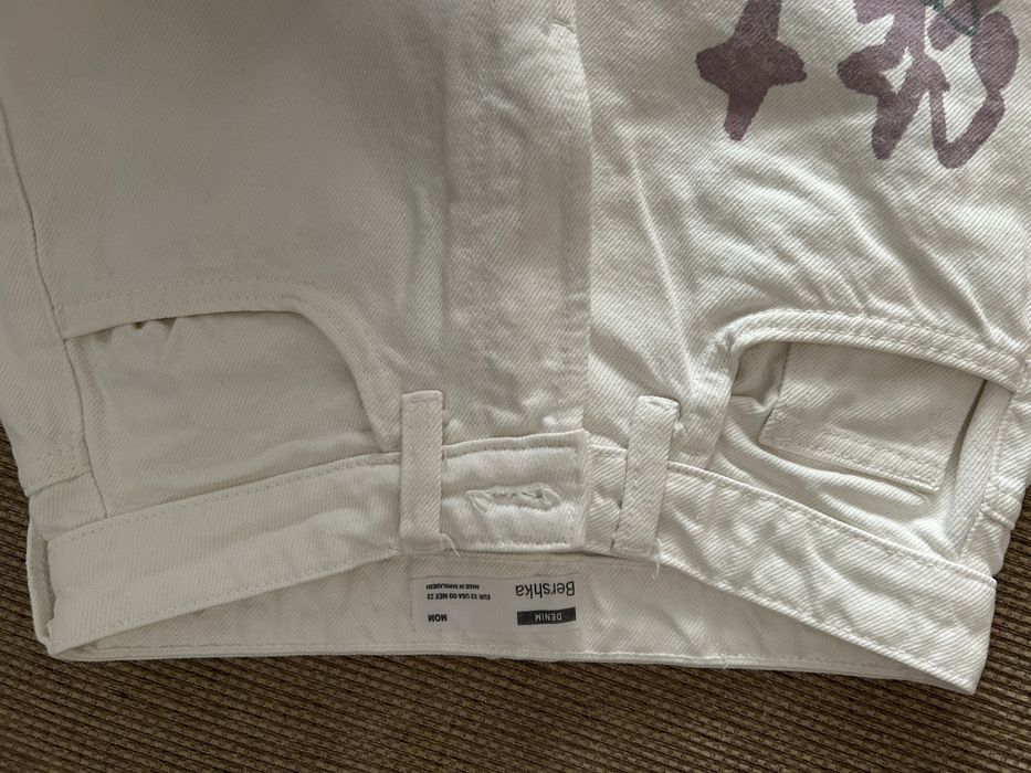 Blugi Bershka, marimea 32, pt fete