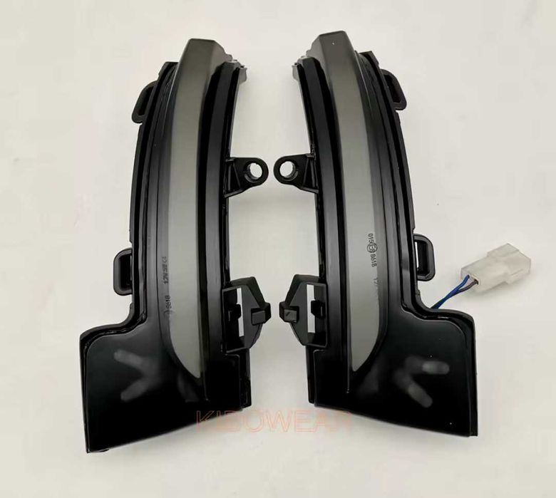 Динамични бягащи мигачи за огледалата Skoda Octavia VW T-Roc T-corss