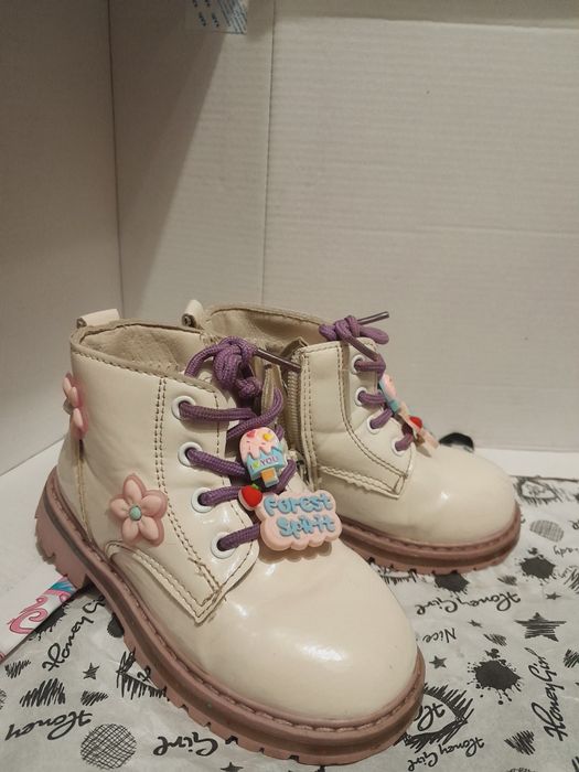 Обувь  на весну от 23 до 27 размера для девочки