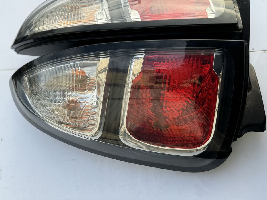 Stop tripla Citroen c3 Picasso dr/st stare impecabila!