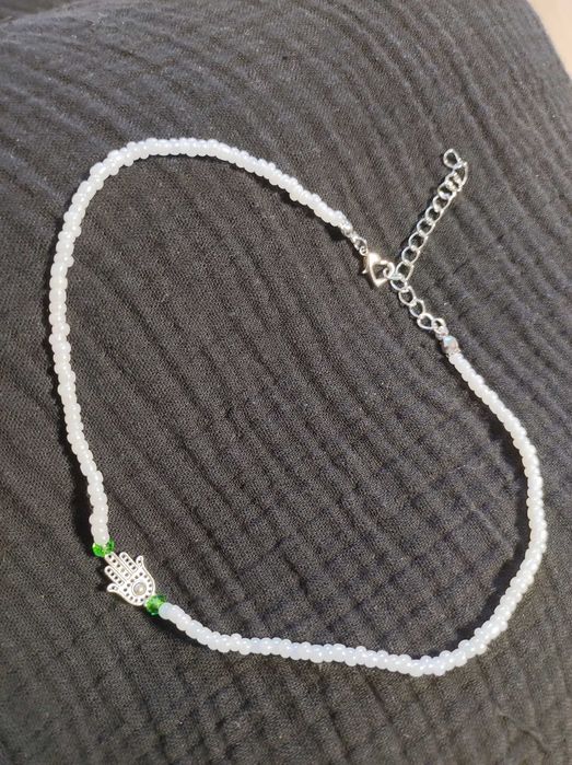 Гривни , колиета , бижута за телефон