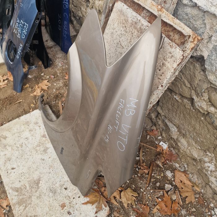 Mercedes Benz Vito face lift 10-15 ляв калник