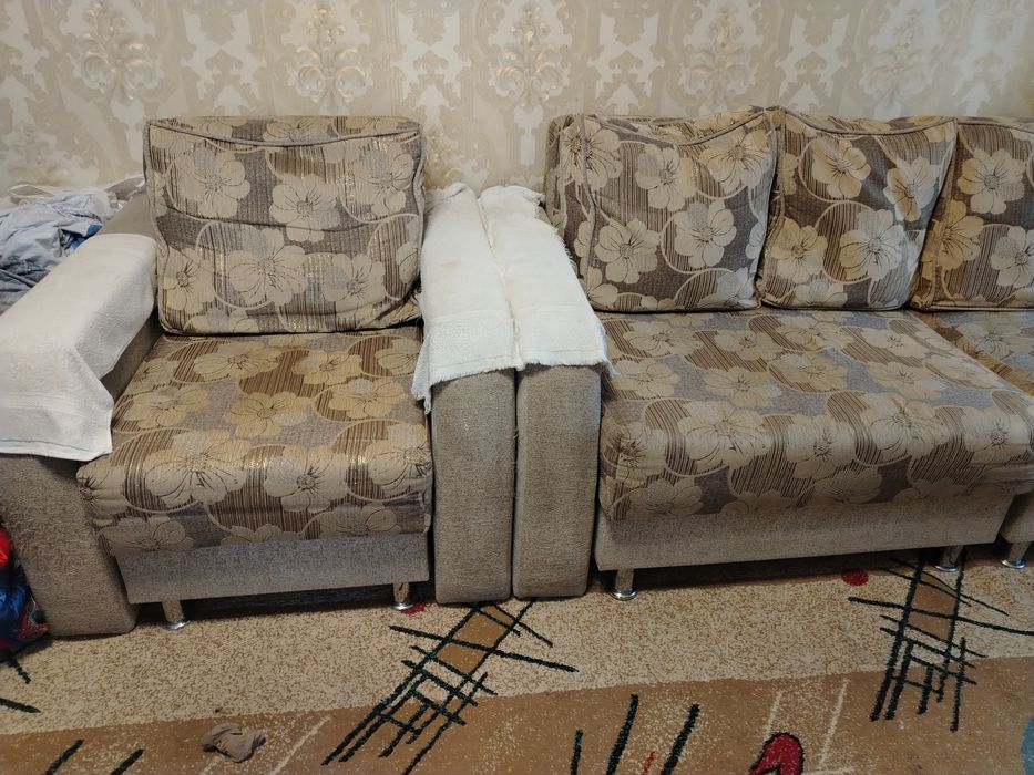 Продается диван с креслом  
Размеры:
Диван