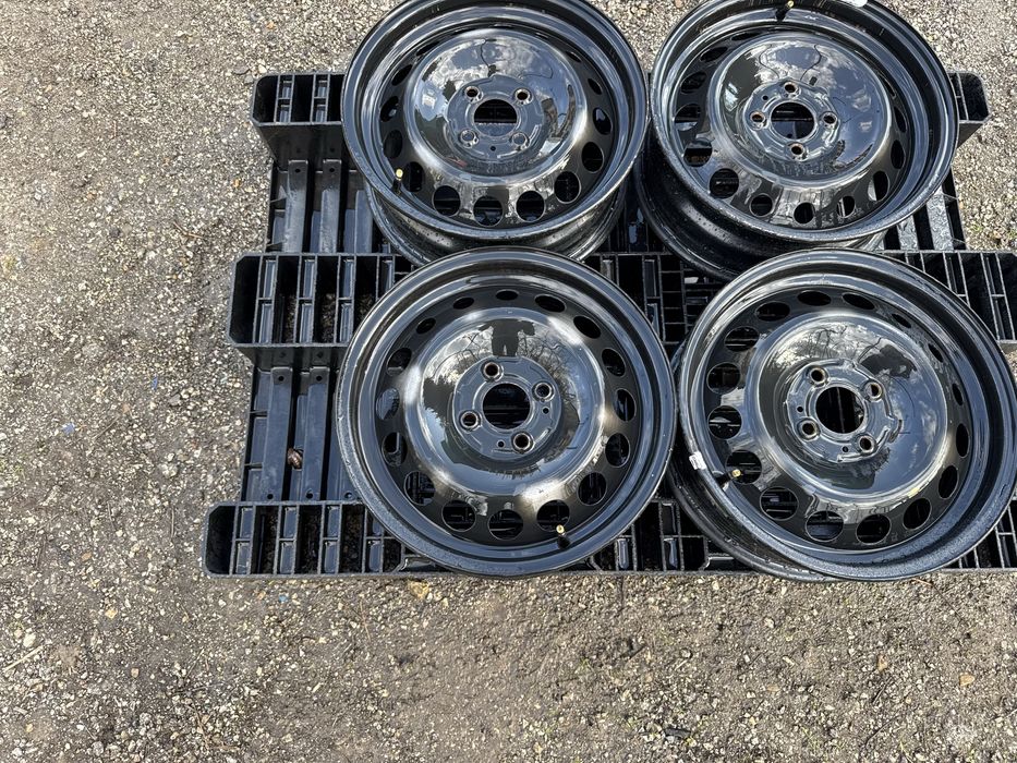 4бр.Оригинални джанти 15цола 4x100 за Renault,Dacia,Nissan,Smart