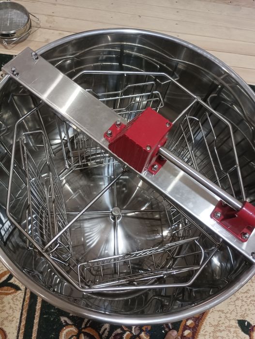 Medagon Nerjaveyka listdan yasalgan