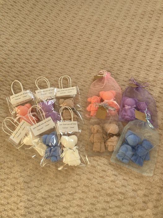 На подарок.     .