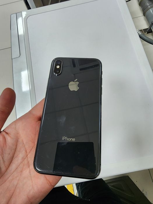 Iphone X LL/A Black 64Gb Bat 100% Uselenniy