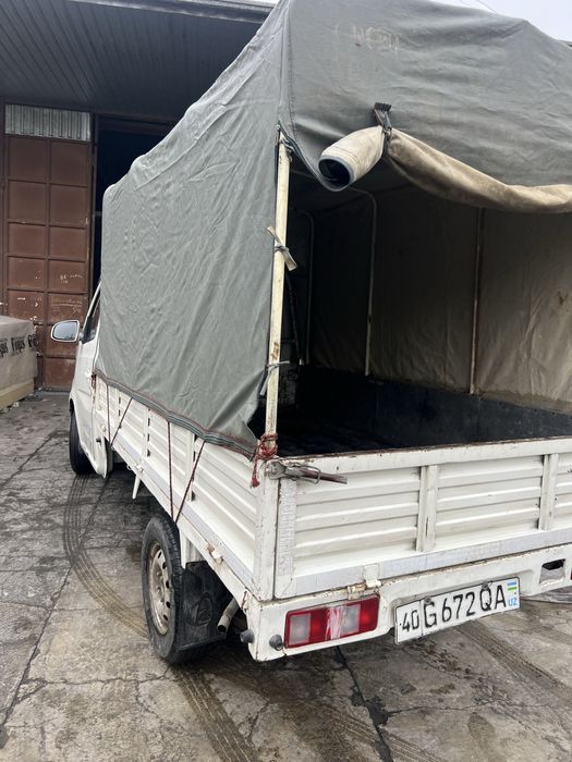 Changan yuk avtomobili bir qo’l haydalgan yaxshi halotda metan o’rnati