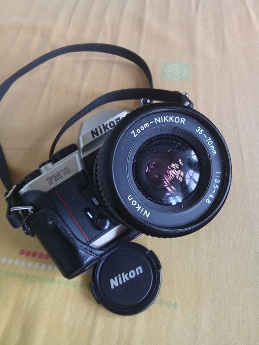 ФОТОАПАРАТ   FM10 NIKON със  ленти