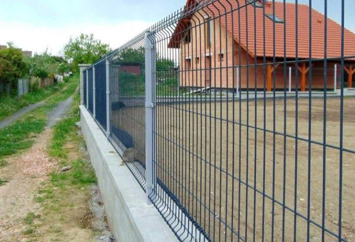 Executam garduri și porți la comanda clientului