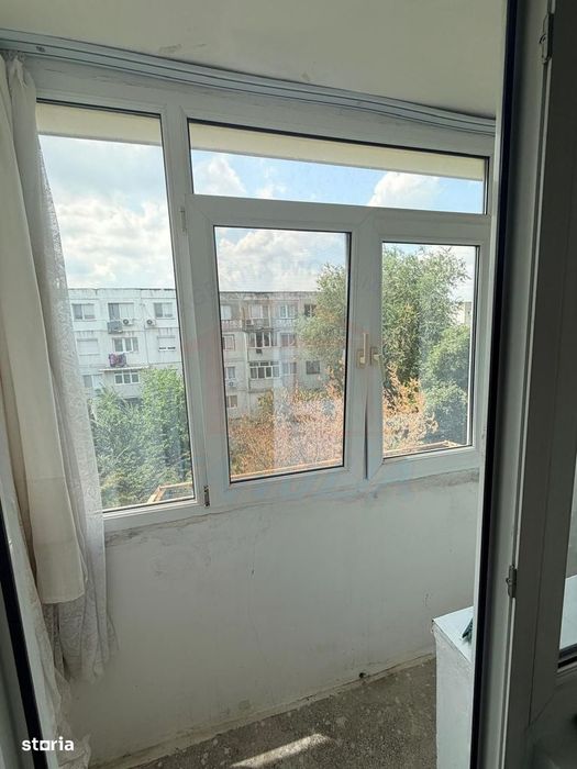 Vanzare apartament cu 4 camere in Micro 13, etaj 3, pret 65 000 euro