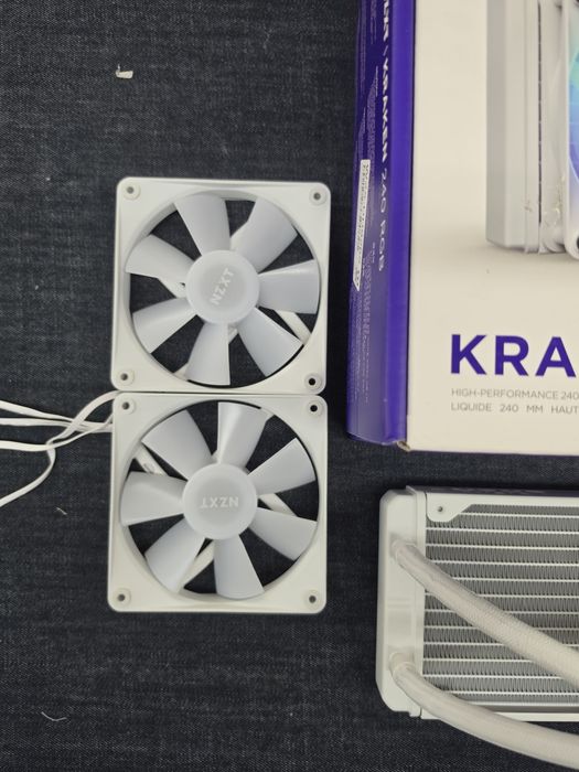NZXT KRAKEN 240 RGB водно охлаждане за процесор