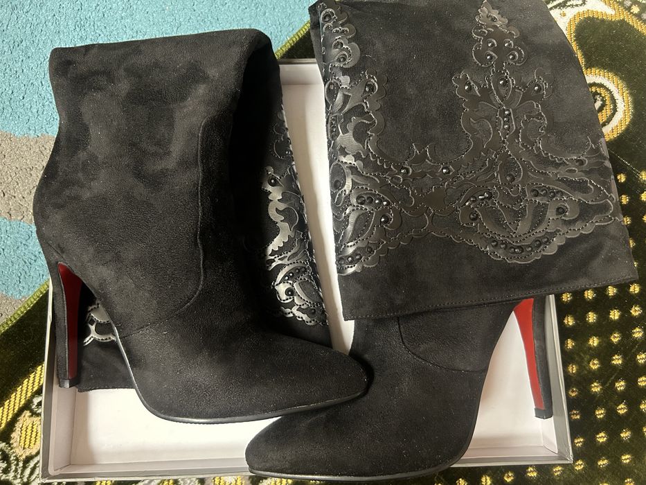 Сапоги новые очень стильные