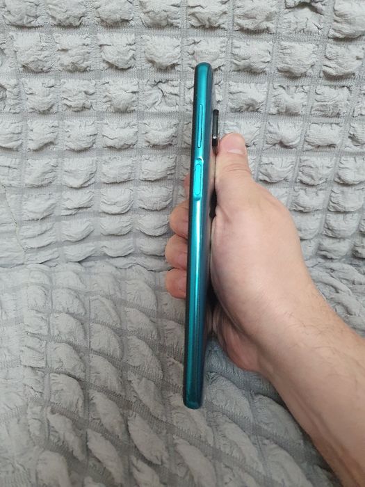 Srochna sotiladi Xiaomi Redmi Note 9 Pro 6/64Gb Orginal igravoy