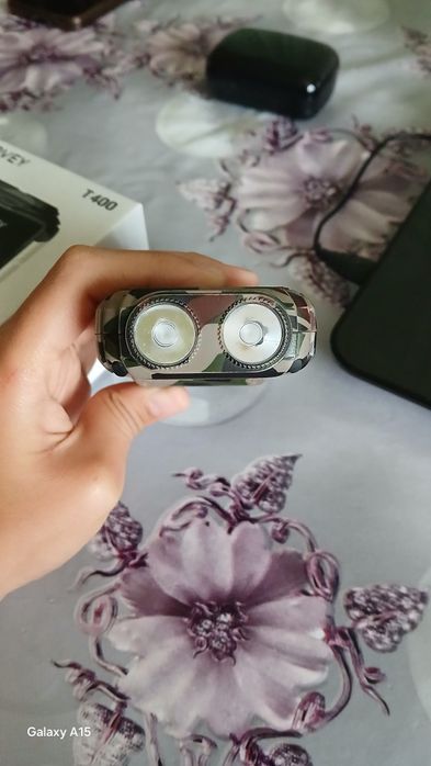 Кнопочный телефон