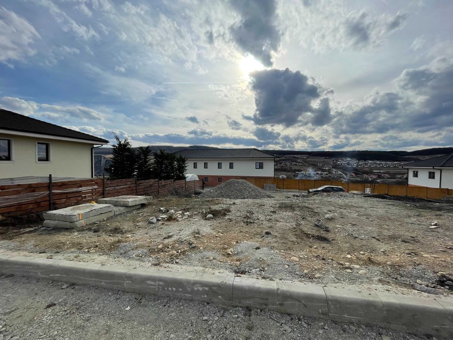 Teren intravilan Chinteni, 561 mp, zona Profi, utilitati