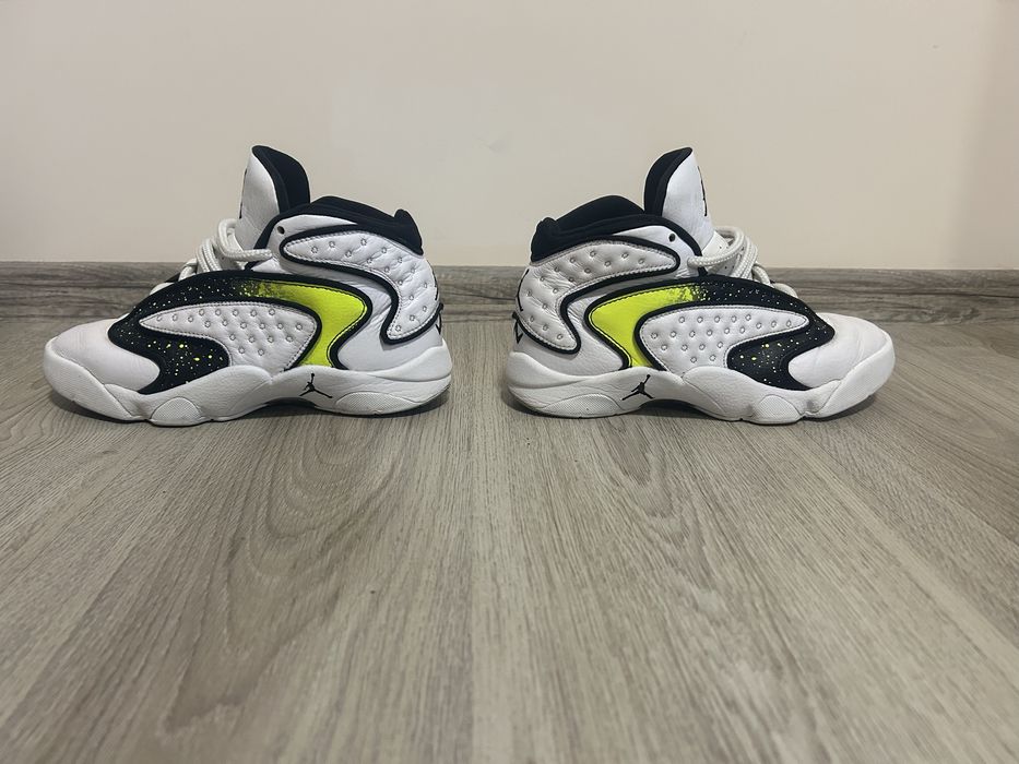 Маратонки Jordan номер 38.5