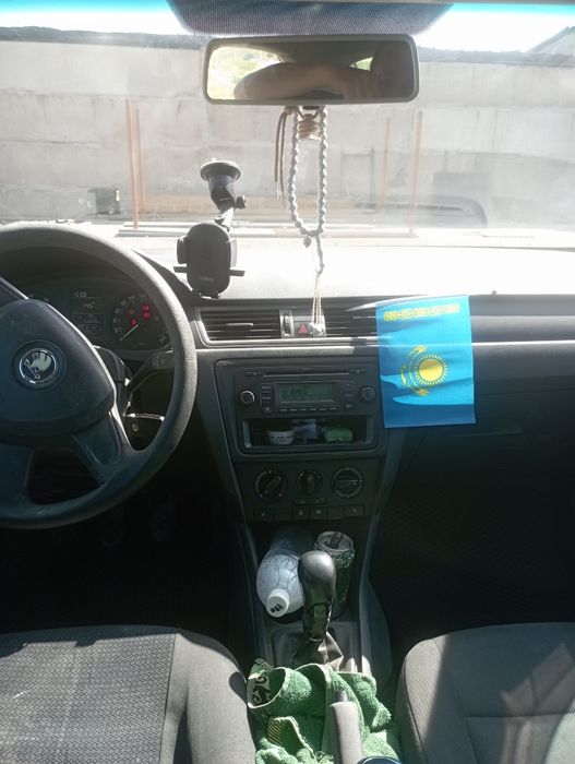 Skoda rapid лифитбек