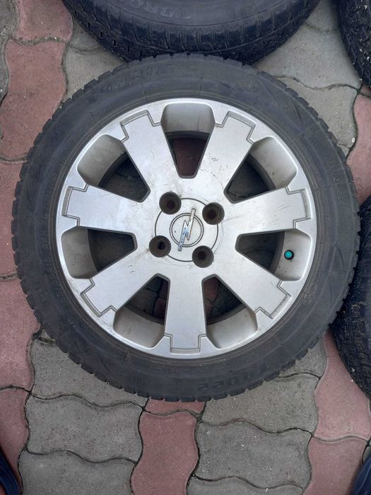 Vând 4 roți pentru Opel