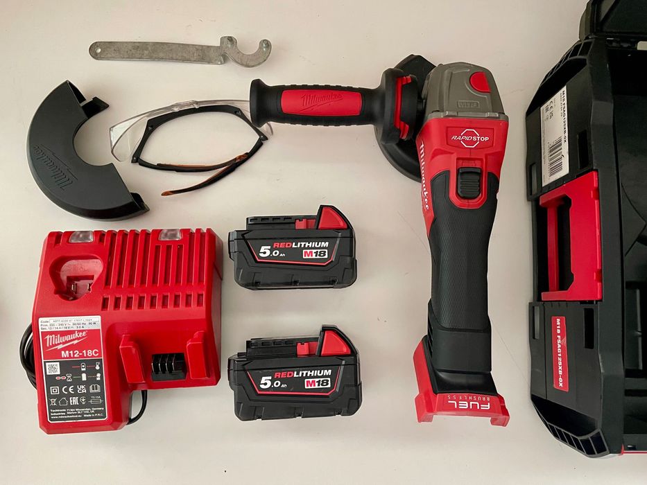 Milwaukee M18 FSAG225XB polizor unghiular flex