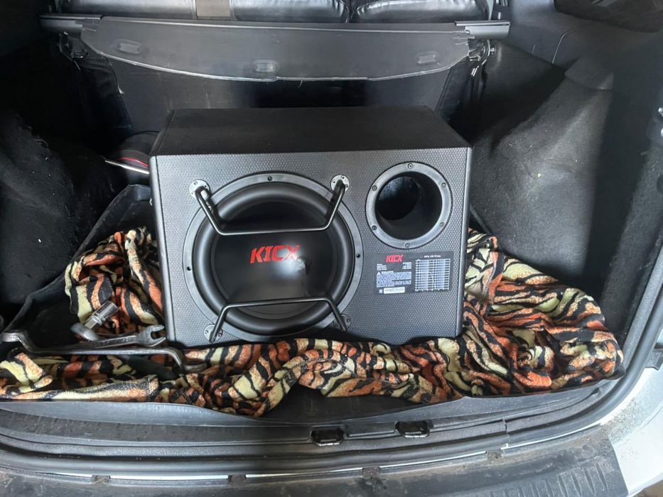 Сабвуфер автомобильный