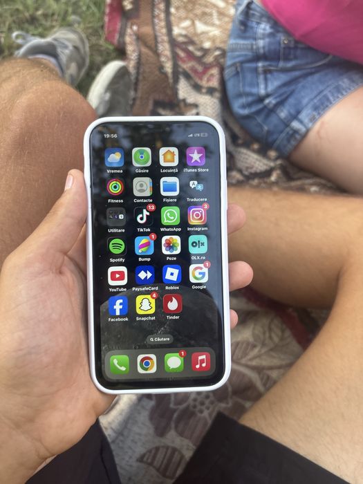 Iphone 11 negru 128 GB