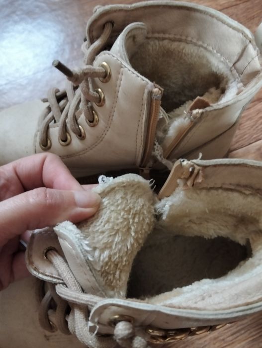 Продам весна осень