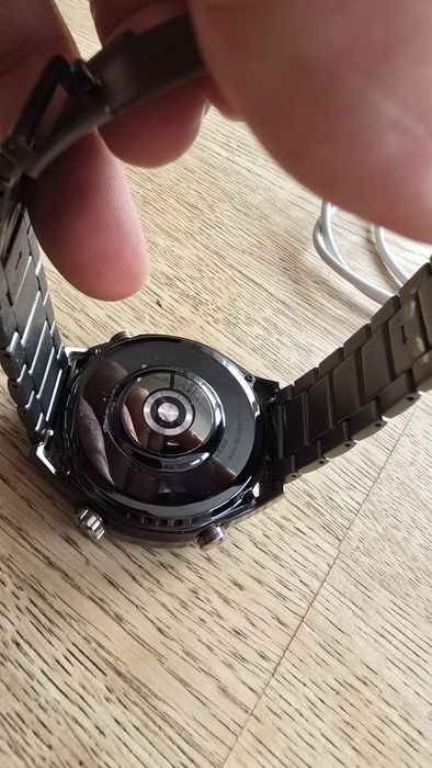 Смарт часовник Huawei ultimate