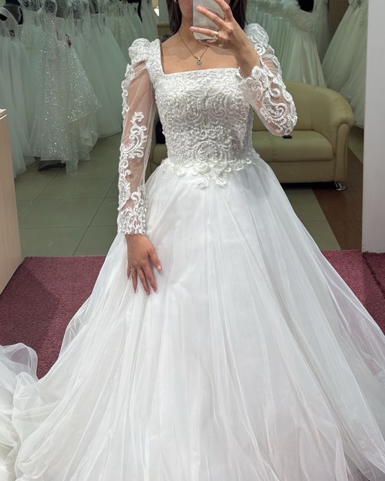 Свадебное платье