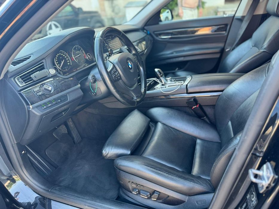 BMW F01 730D 245Cp