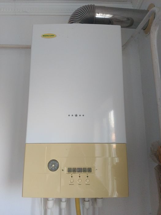 Продам б/у настенный отопительный газовый котел марки Меркурий