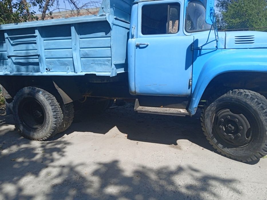 Продам зил ММЗ 555