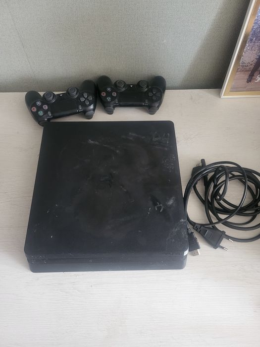 Продам  Ps4 slim