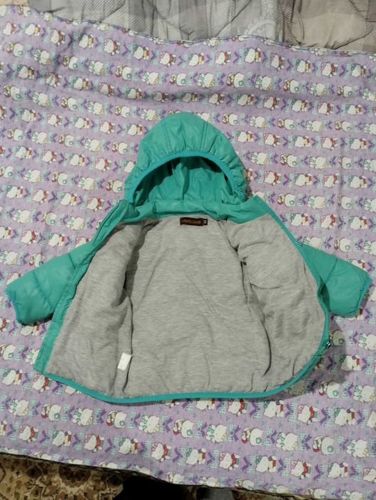Продам детскую куртку