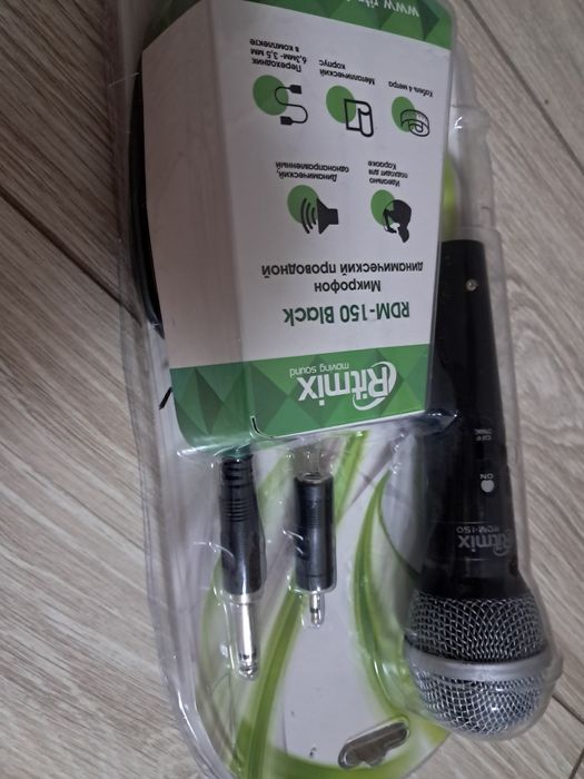 Микрофон для караоке 4 метра.