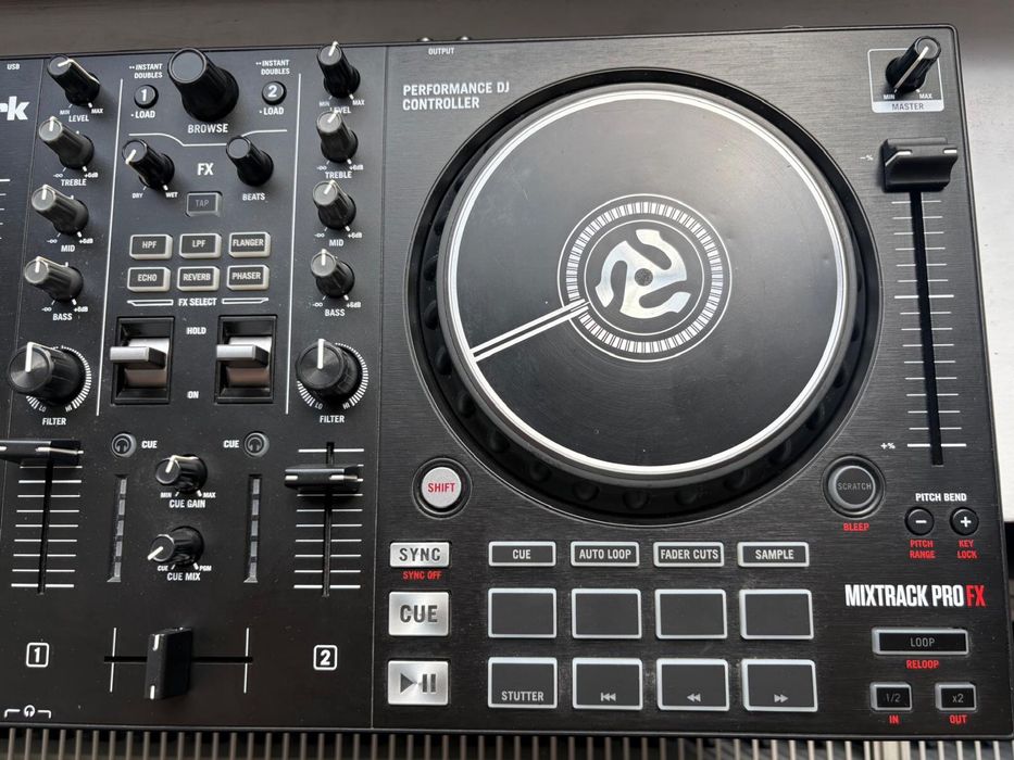 Consola DJ Numark  Mixtrack Pro Fx