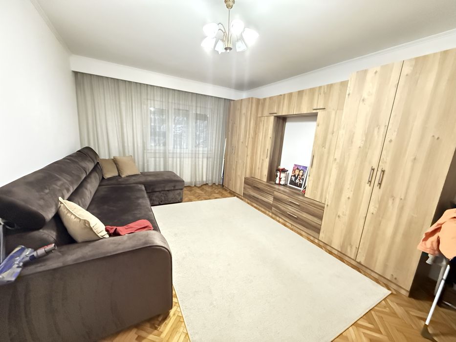 Apartament decomandat cu doua camere , Nufarul