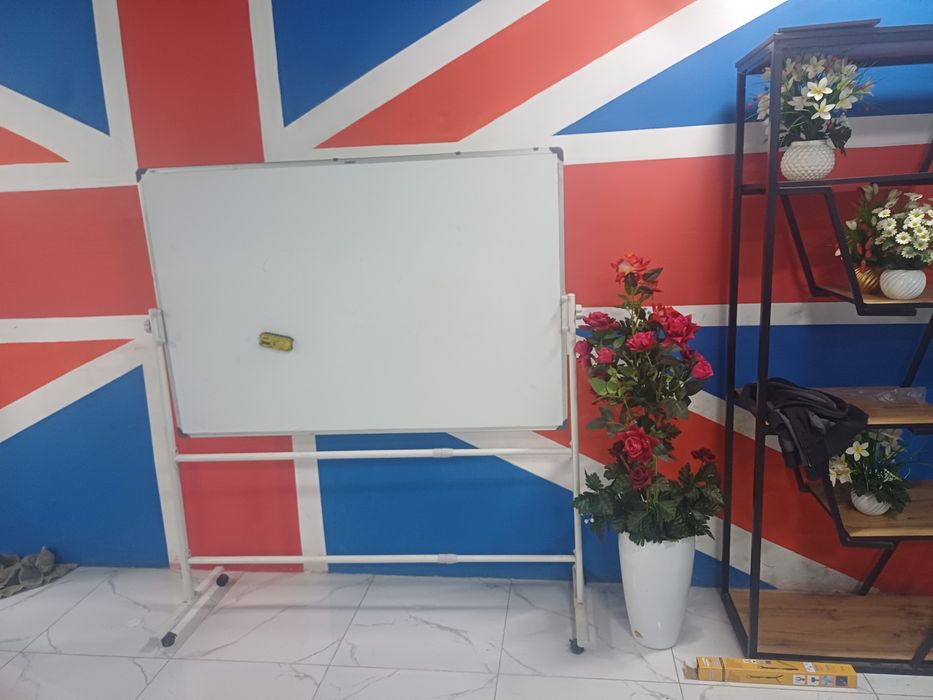 Стол стул доска стеллаж сотилади