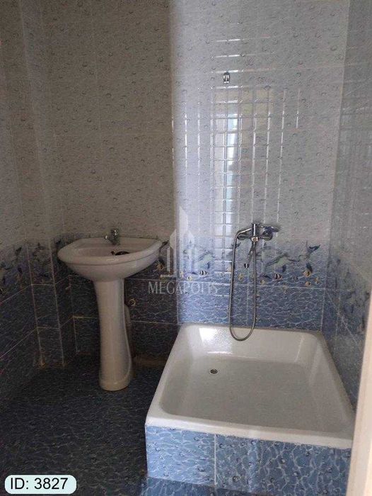 Arzon narxda 3xonali uy sotiladi 7-mikrorayon test markazi №3827