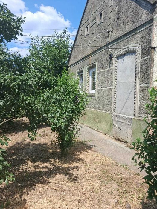 Se vinde cotă de 1/2 din casă și teren – Beregsău Mare, județul Timiș