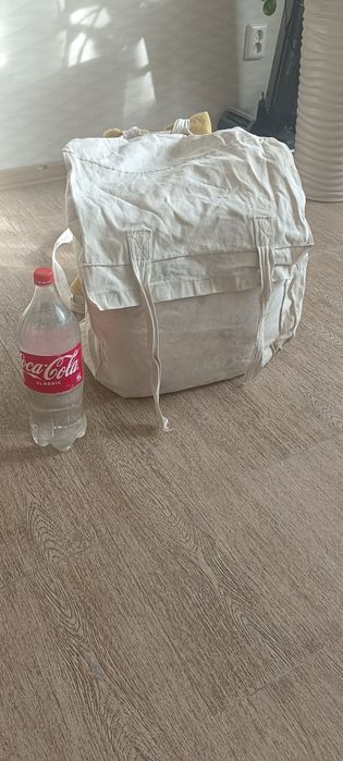 Продам рюкзак с брезент. материал.