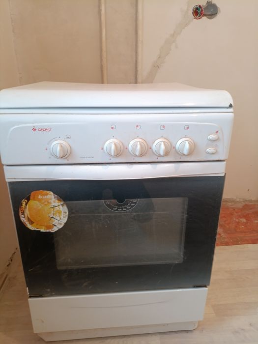 Продам газ плиту