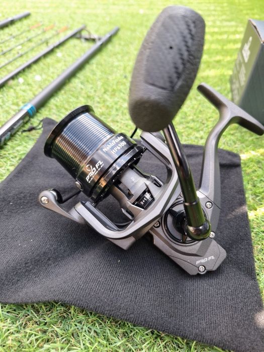 FL Strategist Super Distance 3.90 180g + Mulineta Pro FL Noble 6500