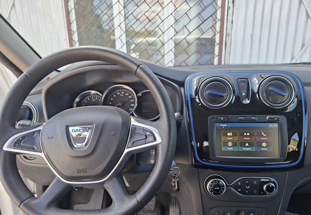 Vand Dacia Logan 2020, benzina + gpl din fabrica, alba, in stare foarte buna, primul proprietar, persoana juridica. Pret 5100+TVA