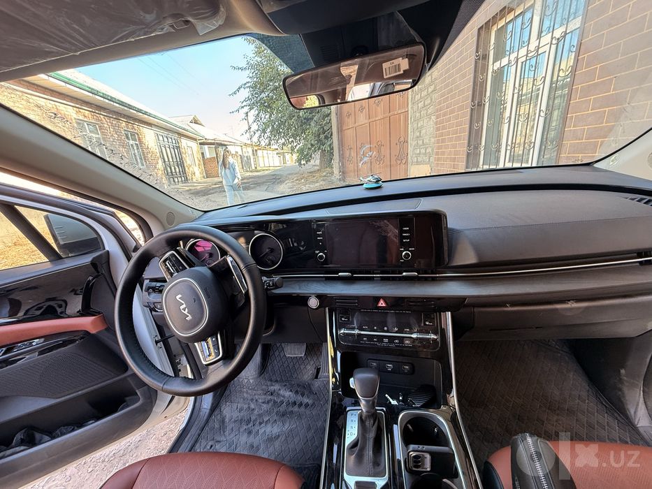 Kia carnival 35000 km 2023.