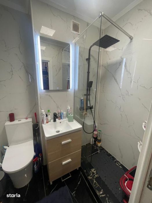 Apartament cu 2 camere, 37 mp, zona Valea Rosie - Caracal