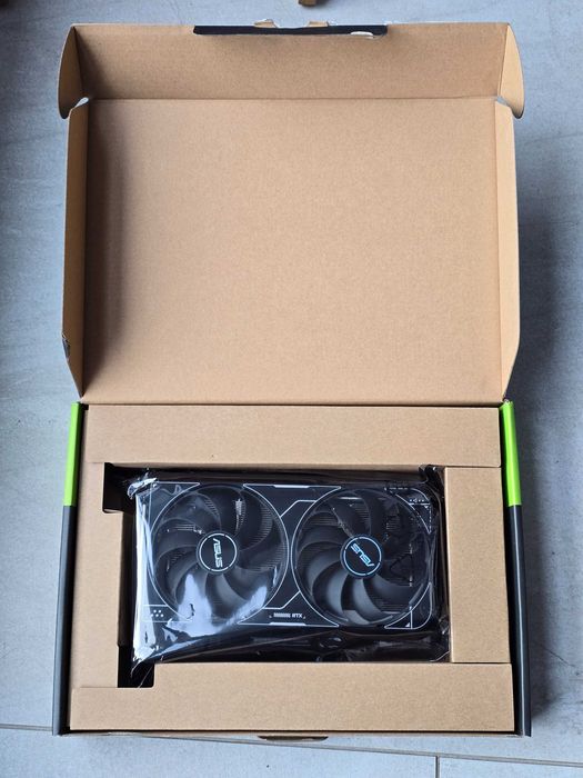 Vand placa video ASUS Dual GeForce RTX 4060, 8GB GDDR6, 128-bit