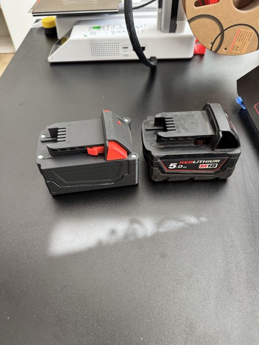 Carcasa baterie Milwaukee M18 5ah